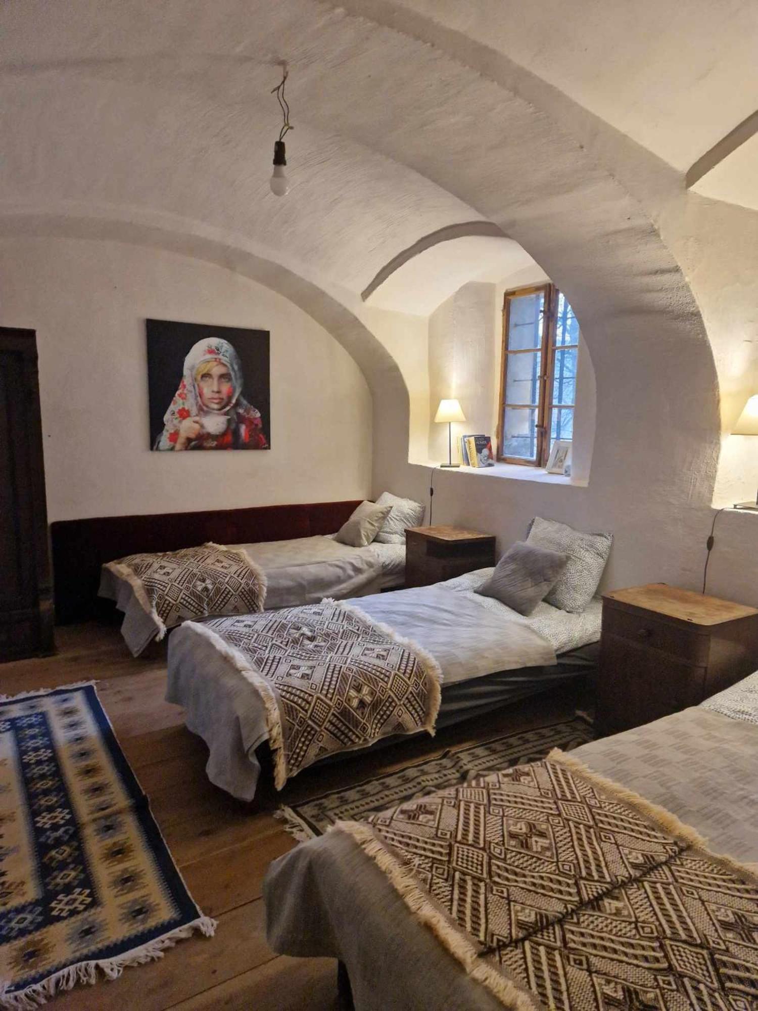Palac Gorzanow Exteriör bild
